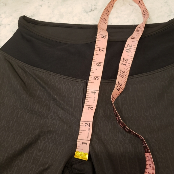 Reebok Printed Capri Leggings Small - Picture 13 of 15